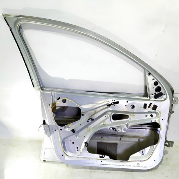 Porta Dianteira Esquerda Peugeot 206 Sw 16v Escapade   2008  Traseira Não Informado Não Informado Porta Dianteira Esquerda Peugeot 206 Sw 16v Escapade   2008  Traseira Não Informado Não Informado