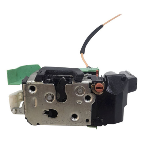 Fechadura Porta Traseira Esquerda  Fiat Linea Dual 1.8 16v 2