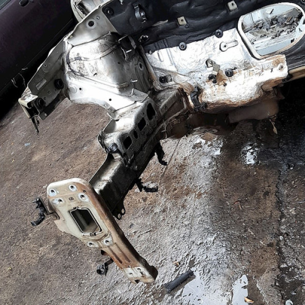 Longarina Direita  Fiat Linea Dual 1.8 16v 2011 193956