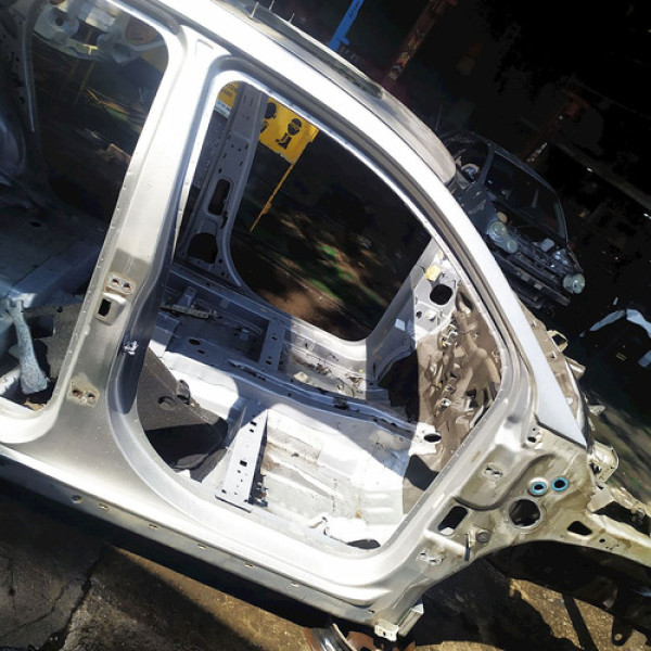 Caixa Ar Pé Coluna Central Direita  Dodge Journey R/t 2012 2 Não Informado