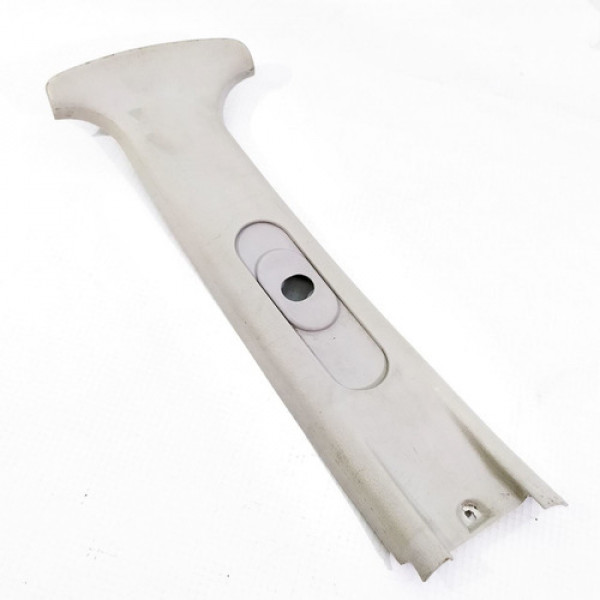 Capa Superior Coluna Central Esquerda Vw Gol 2003    5622