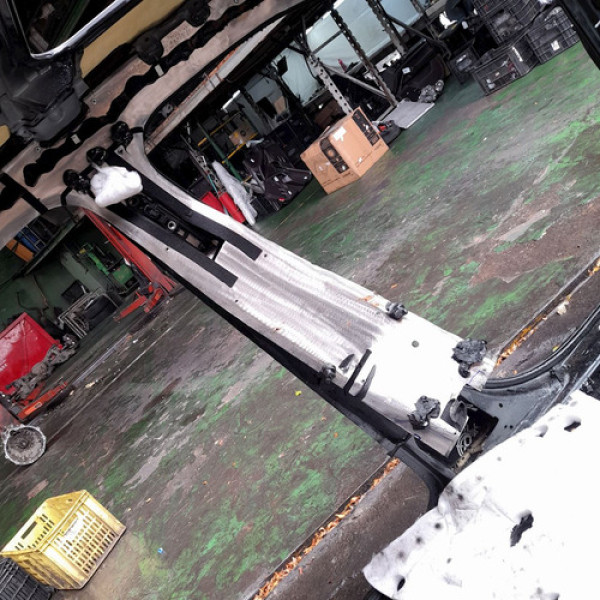 Caixa Ar Pé Coluna Esquerda  Porsche Cayenne S 4.8 T 2011 19