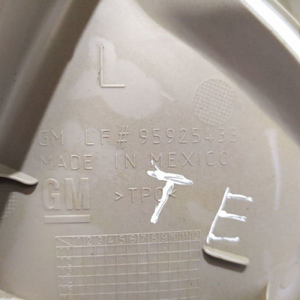 Capa Coluna Traseira Esquerda Gm Sonic Lt Hb At 2013 26354