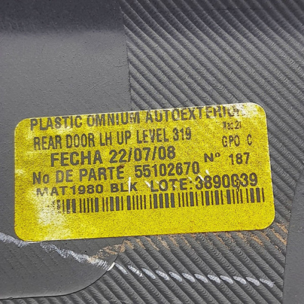 Aplique Porta Traseira Esquerda Gm Captiva 2009    201206 Não Informado