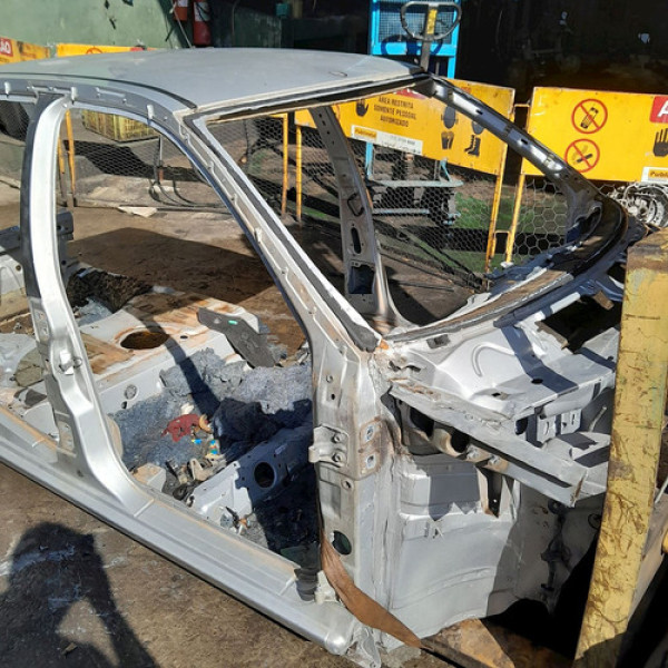 Caixa Ar Pé Coluna Central Direita  Fiat Palio Attractiv 1.4