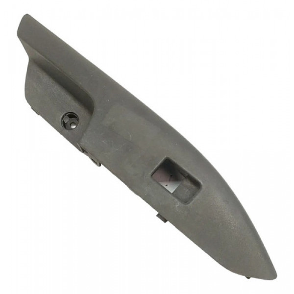 Moldura Botão Vidro Dianteiro Direito Gm Spin 2013 2950