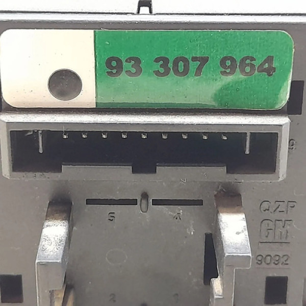 Botão Pisca Alerta Trava Portas Gm Vectra Gt  2008 208825 Não Informado