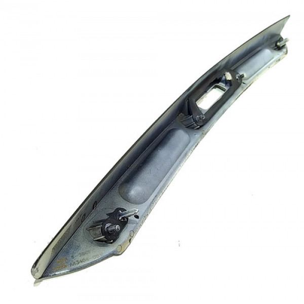 Régua Aplique Tampa Traseira Ford Fiesta 2003    120199