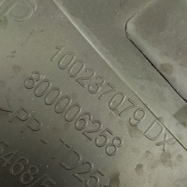 Capa Superior Coluna Central Esquerda Fiat Cronos 1.8 16v At