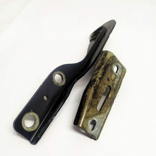 Dobradiça Direita Capô Peugeot 307 2007    136291