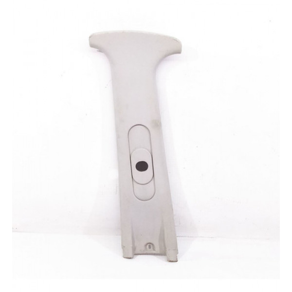 Capa Superior Coluna Central Esquerda Vw Gol 2000    5866