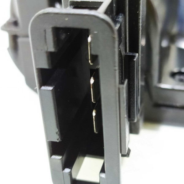 Batente Fechadura Vidro Vigia Vw Touareg 4.2 V8 2005 1301