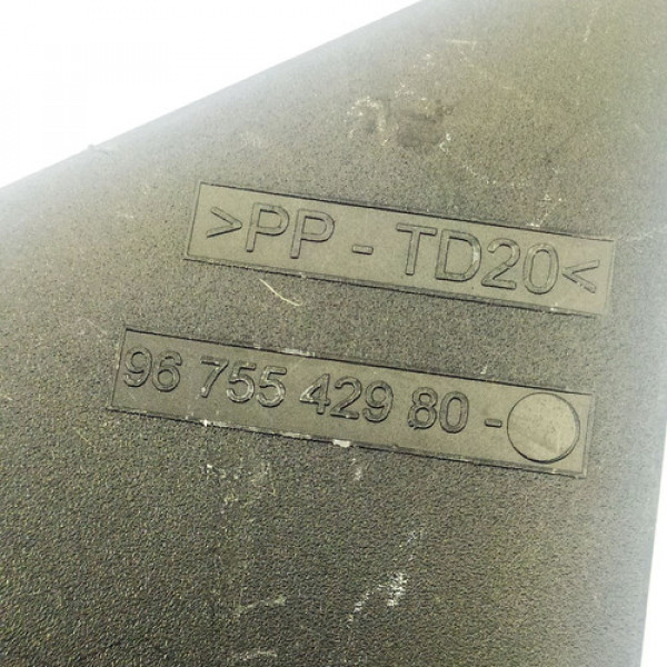 Capa Inferior A Correia Dentada Citroen C3 2005    49900