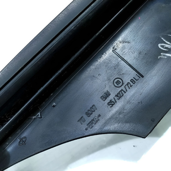 Vedação Superior Porta Dianteira Esquerda Bmw 750i Ya81 2015 Vedação Superior Porta Dianteira Esquerda Bmw 750i Ya81 2015