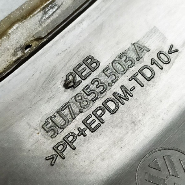 Aplique Caixa Roda Traseira Esquerda  Vw Saveiro 1.6 2013 19 Não Informado