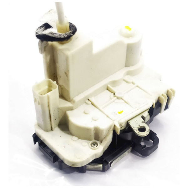 Fechadura Porta Dianteira Direita Fiat Cronos 1.8 16v At 201