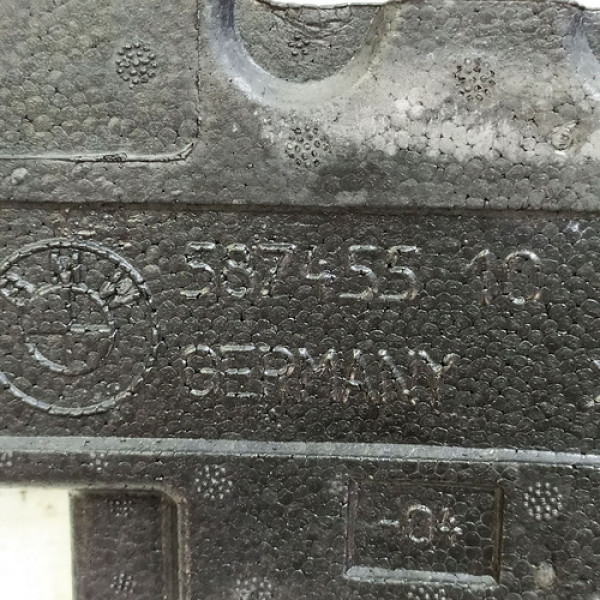 Isopor Direito Para Choque Dianteiro  Bmw 550i 4.8  2009 196 Não Informado