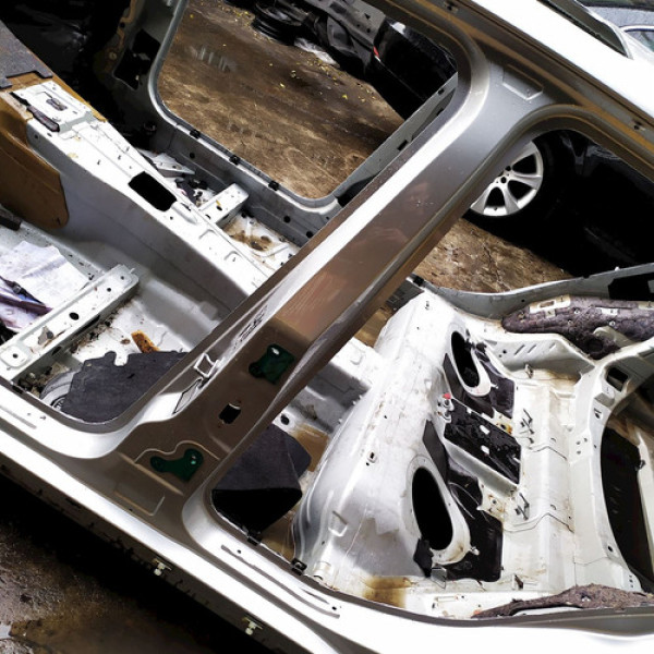 Caixa Ar Pe Coluna Central Esquerdo Mercedes-benz C 200k  20 Não Informado