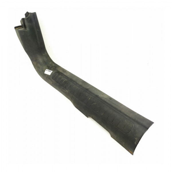 Soleira Porta Dianteira Direita Fiat Stilo 2008 97830