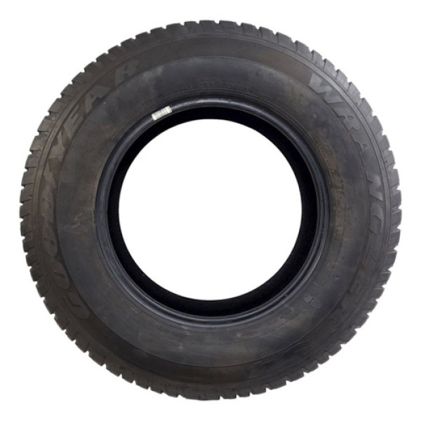 Pneu Continental 235/70r16    185751