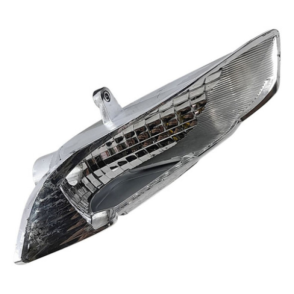 Refletor Luz Farol Esquerdo  Gm Tracker Premier 1.4  2019 18