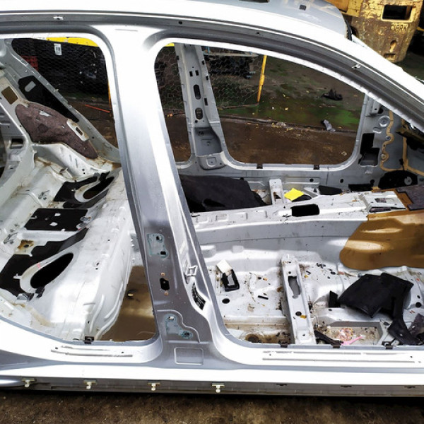 Caixa Ar Coluna Central Direito  Mercedes-benz C 200k  2009  Não Informado