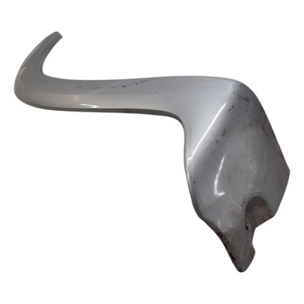 Aplique Caixa Roda Traseira Esquerda  Gm Corsa Sedan 1.8 200