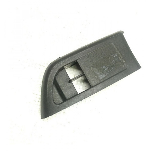 Moldura Botão Vidro Porta Dianteira Esquerda Gm Onix 2015   