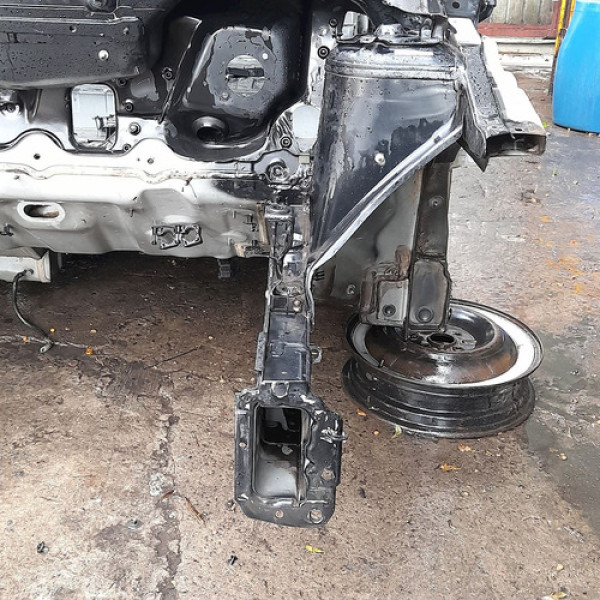 Longarina Esquerda  Mercedes-benz B200 2.0 2007 186220