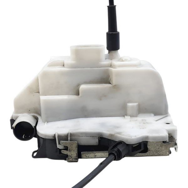 Fechadura Porta Dianteira Direita  Citroën C3 1.4 2011 19730 - Não Informado