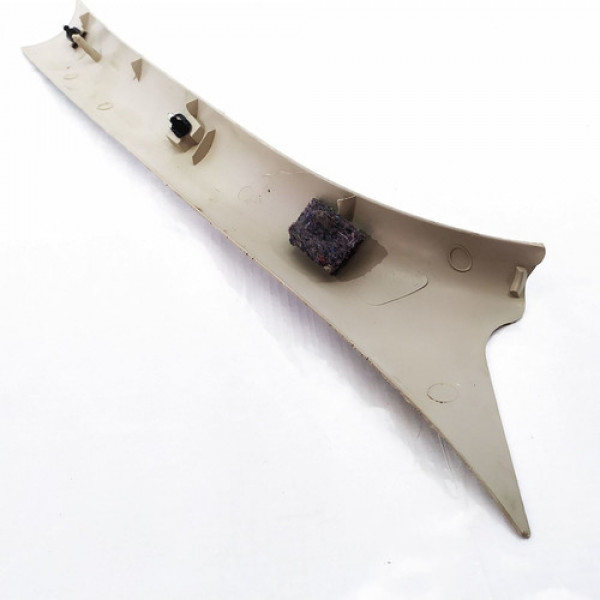 Acabamento Esquerdo Coluna Para-brisa Gm Corsa 1.4  2012 495