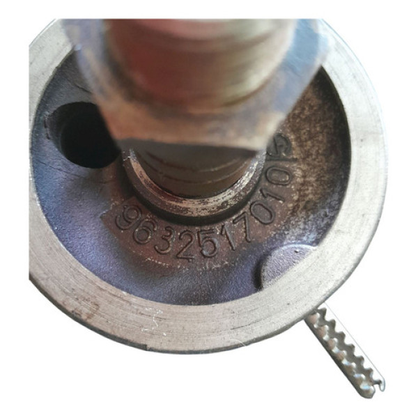 Cavalete Suporte Filtro Óleo Citroen Xsara Picasso 2.0 2002  Não Informado