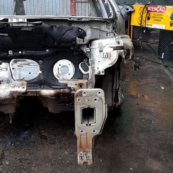 Longarina Esquerda  Fiat Linea Dual 1.8 16v 2011 193955