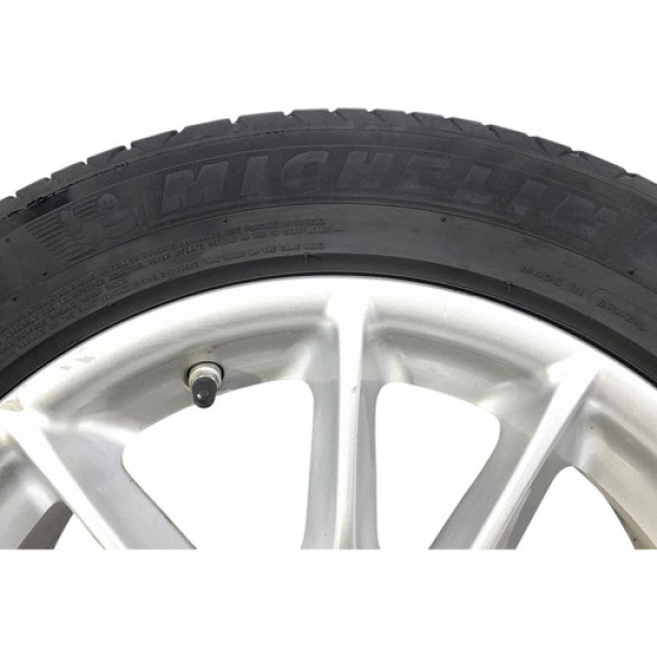 Roda Dianteira Direita Bmw 540ia Dn81 2002 V1803 - P39 Não Informado