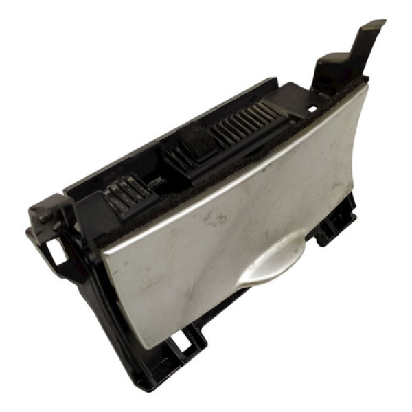 Porta Treco Tomada 12v Painel  Toyota Corolla Xei 2.0 2012 2 Não Informado