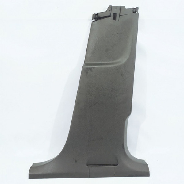 Capa Inferior Coluna Central Direita Vw Tiguan Tsi 2015