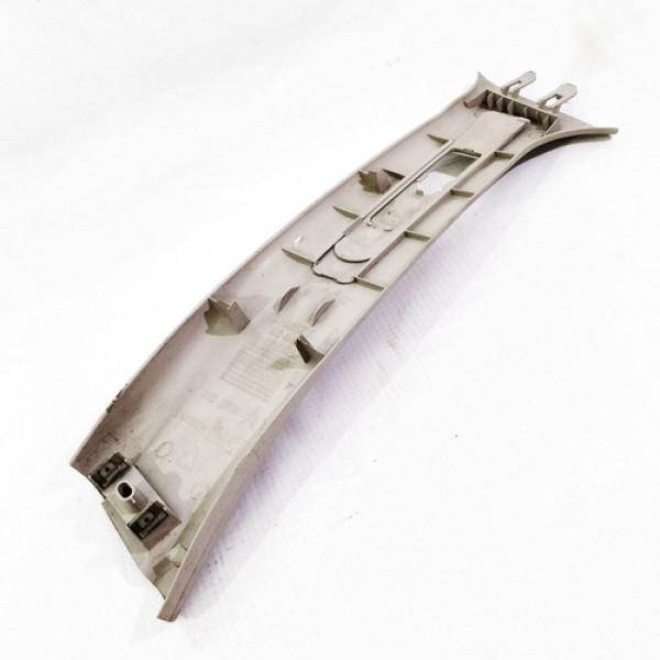 Capa Superior Coluna Central Direita  Citroen C3    6047