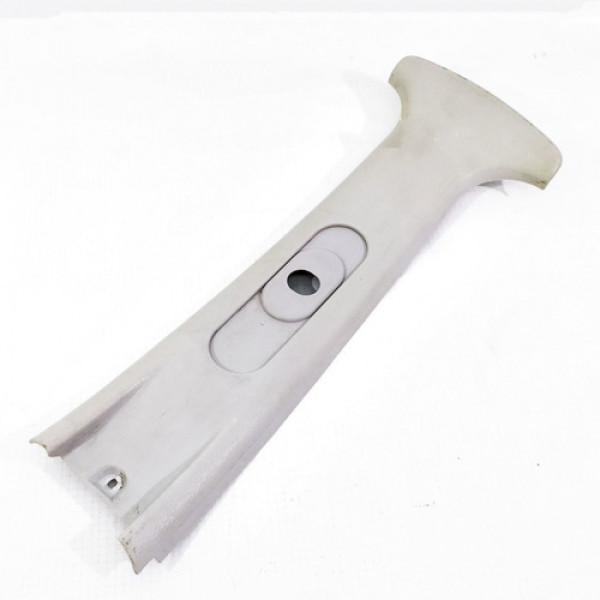 Capa Superior Coluna Central Esquerda Vw Gol 2003    5622