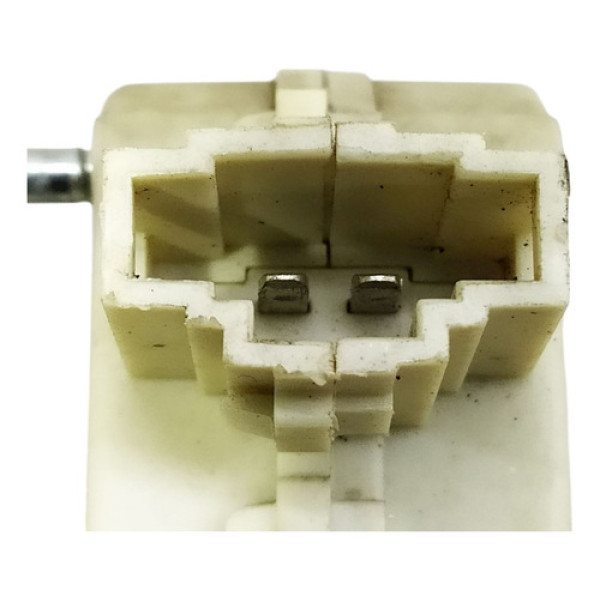 Atuador Portinhola Tanque Combustível  Vw Polo 1.6 2003 2034 Não Informado