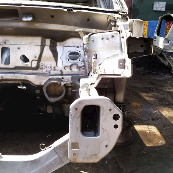 Longorina Esquerda  Dodge Journey R/t 2012 202329 Não Informado