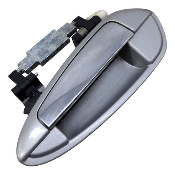 Maçaneta Externa Porta Traseira Esquerda  Fiat Linea Dual 1. Não Informado