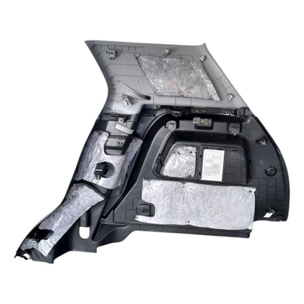 Acabamento Lateral Esquerdo Porta Malas  Gm Tracker Premier 
