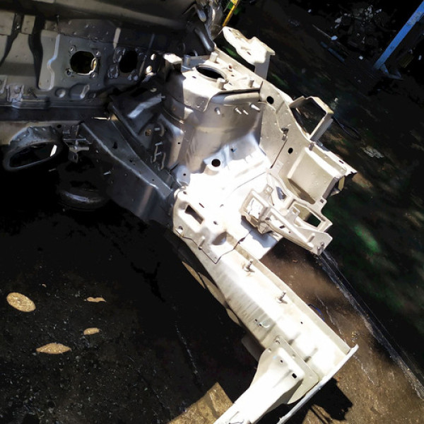 Longorina Esquerda  Dodge Journey R/t 2012 202329 Não Informado