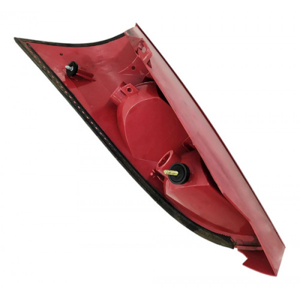 Lanterna Direita Ford Focus 2003    164016