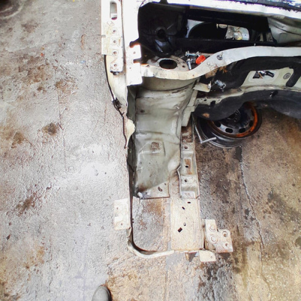 Longarina Direita  Citroën C3 Aircross 1.6 16v At  2014 2028 Não Informado