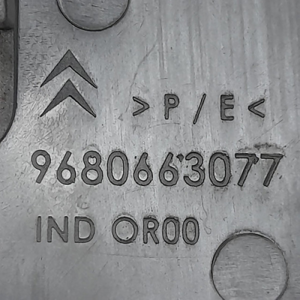 Acabamento Chave Seta  Citroën C3 1.4 2011 197161 Não Informado