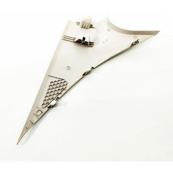 Capa Coluna Traseira Direita Fiat Cronos 1.8 16v At 2019 943 Não Informado