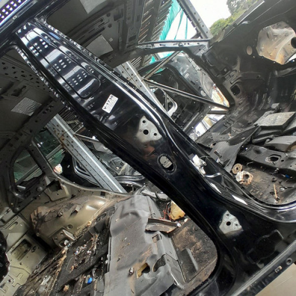 Caixa Ar Pé Coluna Central Direita  Gm Captiva 3.6 2009 1887