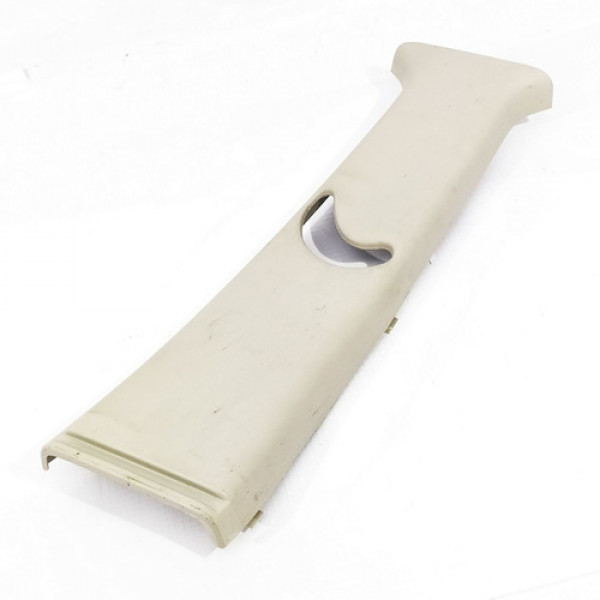 Capa Superior Coluna Central Direita Nissan March Sv 2012 89