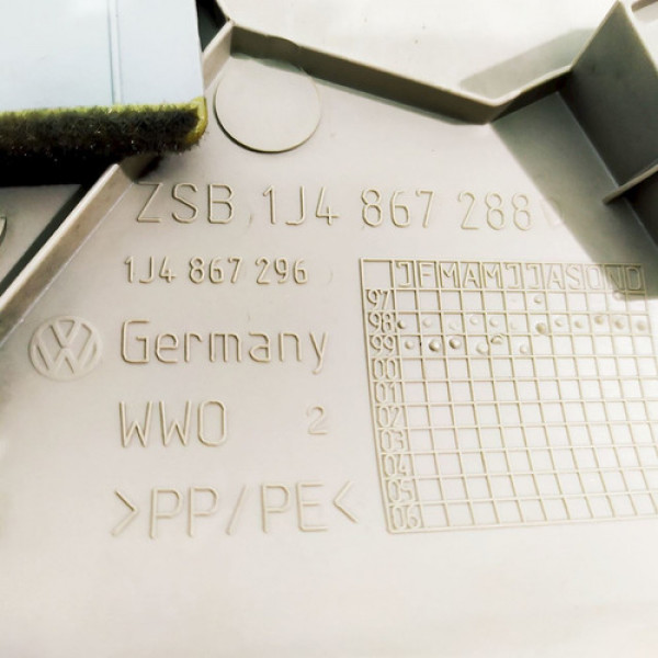 Capa Coluna Traseira Direita Vw Golf Sr 2000    103793